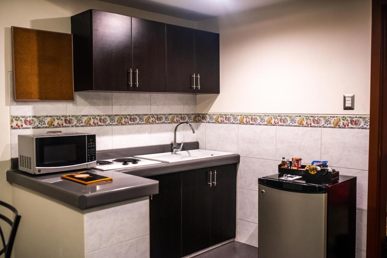 El Polo Apart Hotel & Suites Лима Екстериор снимка