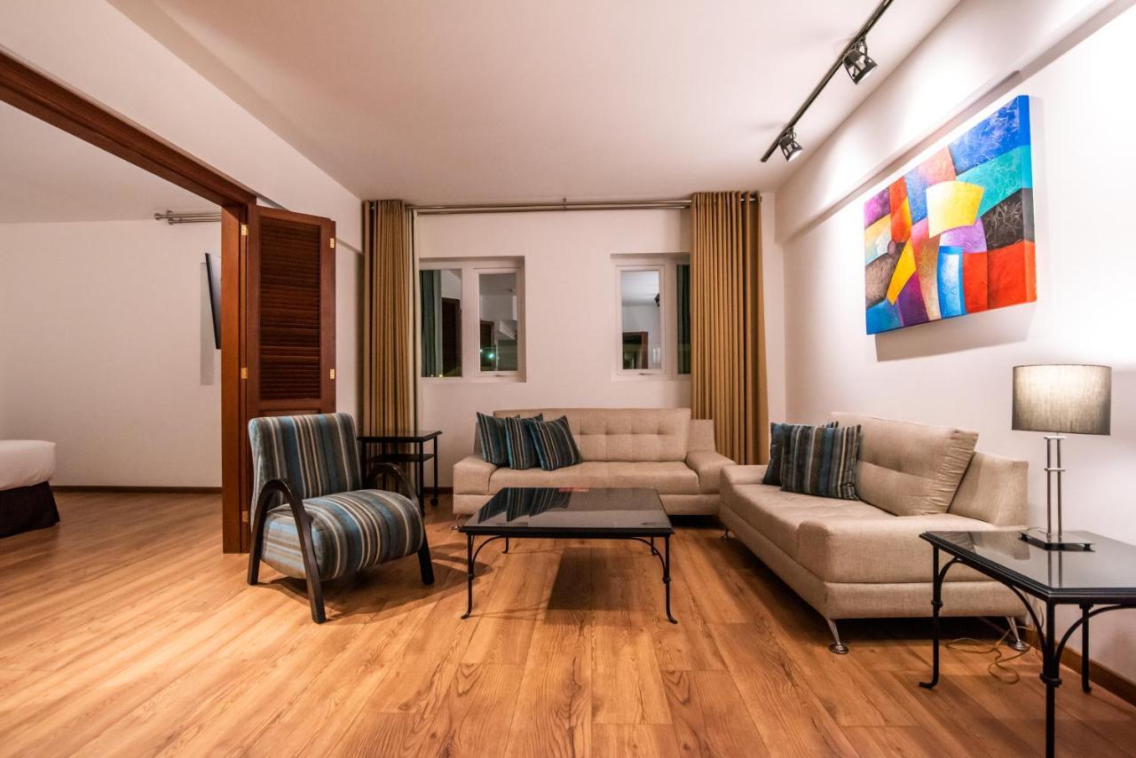 El Polo Apart Hotel & Suites Лима Екстериор снимка