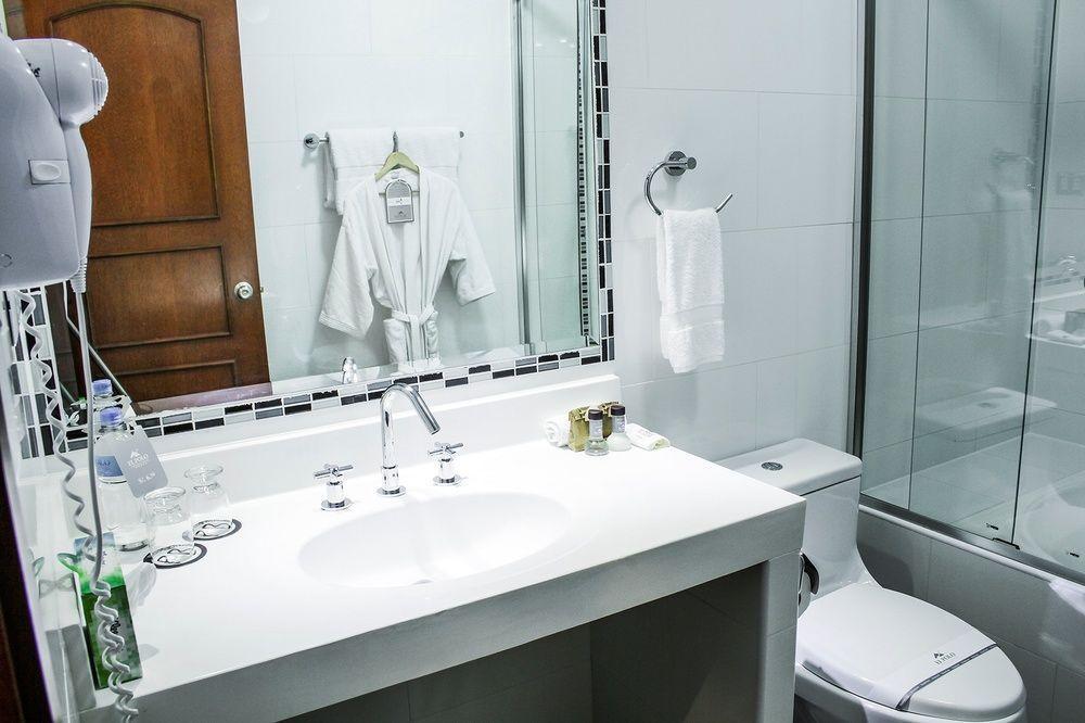 El Polo Apart Hotel & Suites Лима Екстериор снимка
